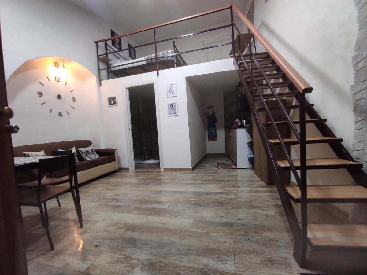 Tapia'S Rooms Big Катания Экстерьер фото
