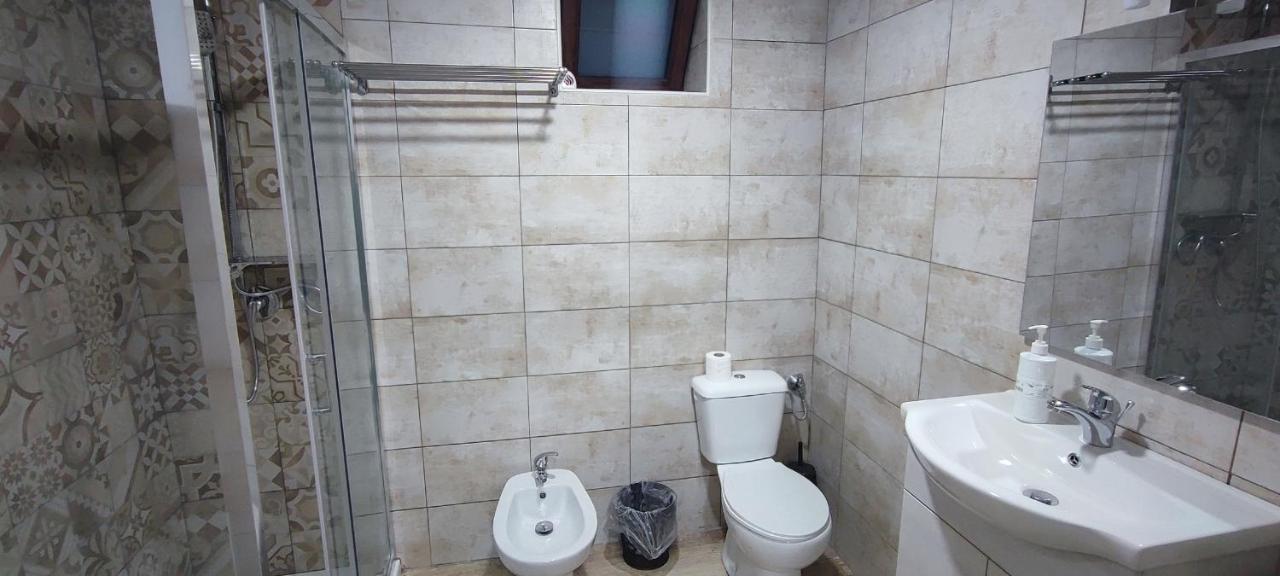 Tapia'S Rooms Big Катания Экстерьер фото